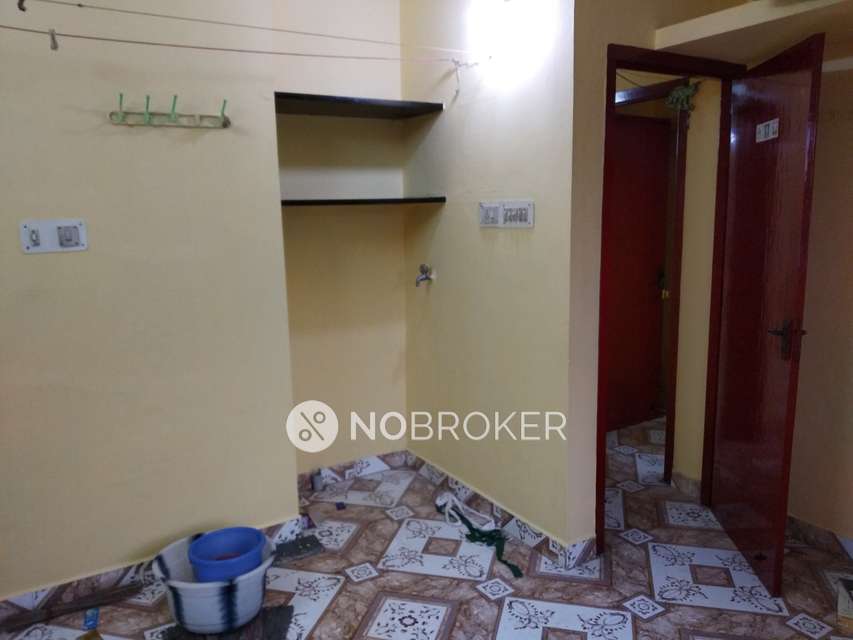 2 BHK Flat In Vinayaga Flats For Sale  In Indian Bank Colony