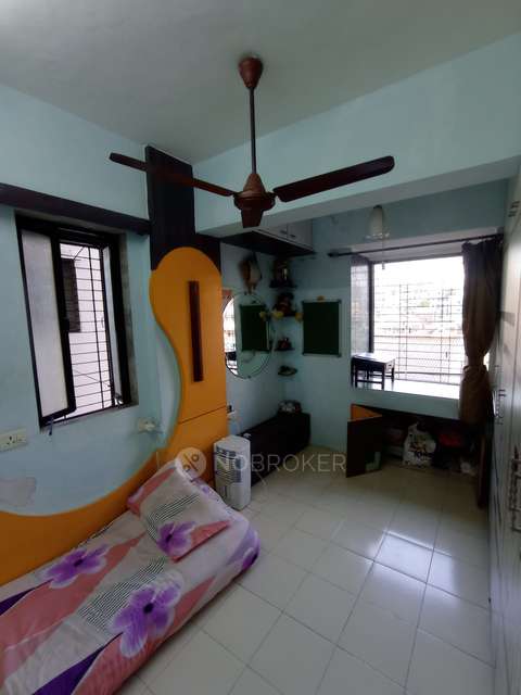 3 BHK Flat In Shiv Darshan Chs For Sale  In Borivali East