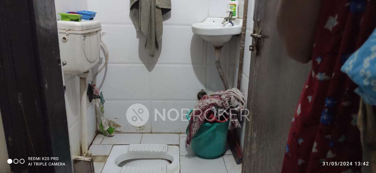 3 BHK Flat For Sale  In Brindavan Garden Extension