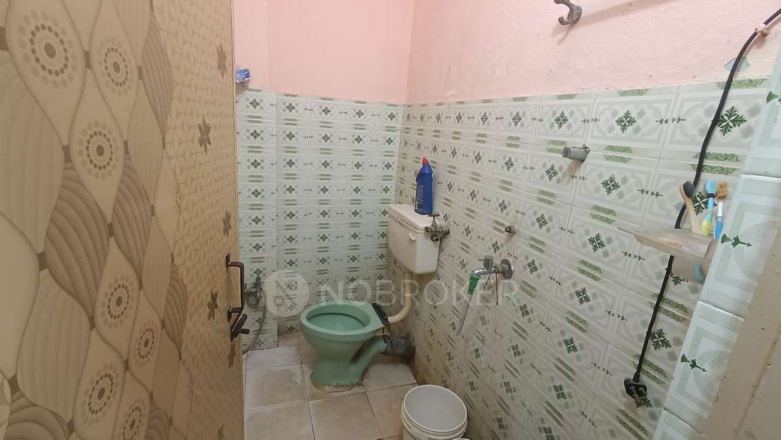 2 BHK Flat In Sri Venkateswara Apartments  For Sale  In Neredmet