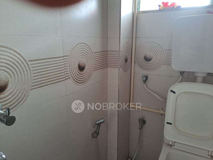 1 BHK Flat In Swizz Heights For Sale  In Four Bungalows, Andheri West