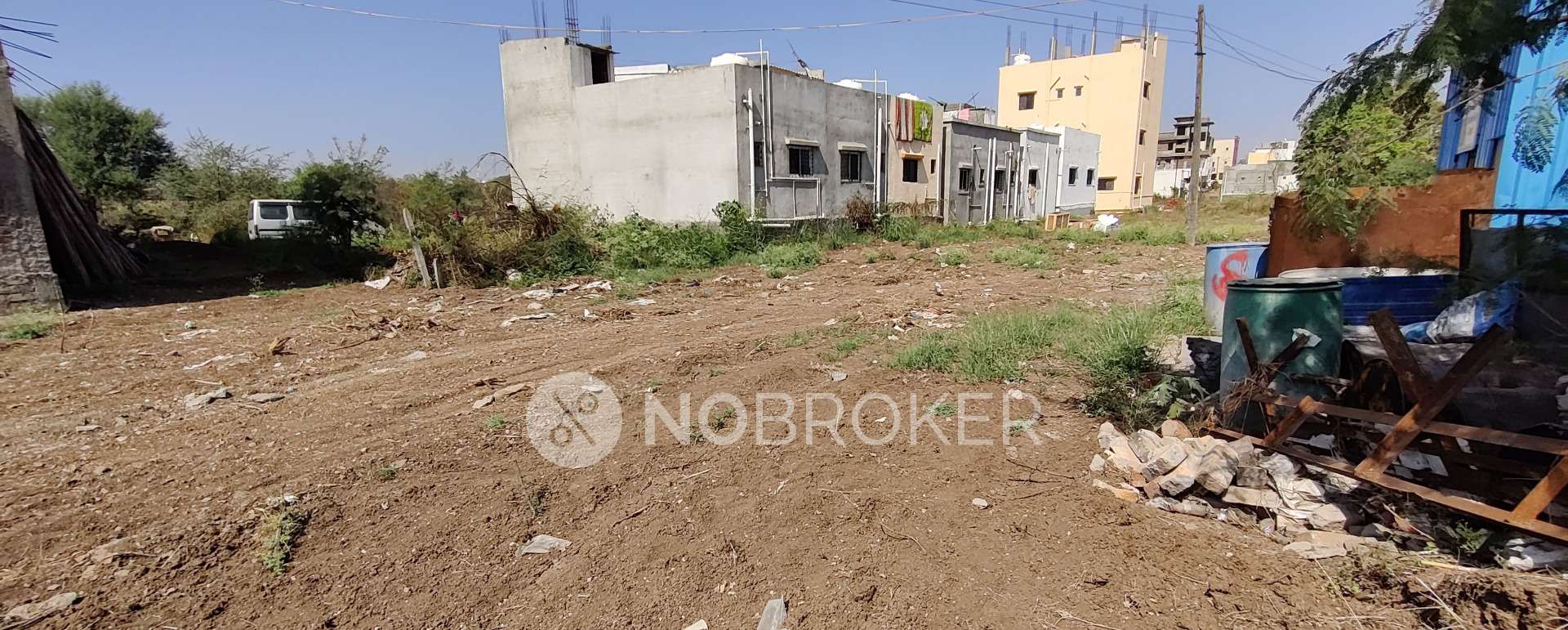 Plot For Sale  In Moee