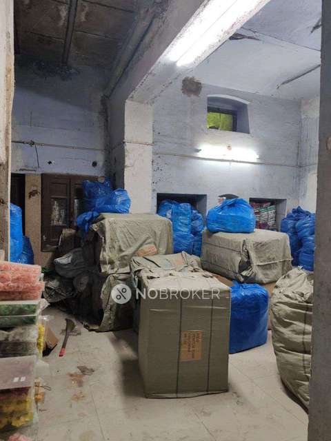 Godown/Warehouse in Chandni Chowk, Delhi for sale 