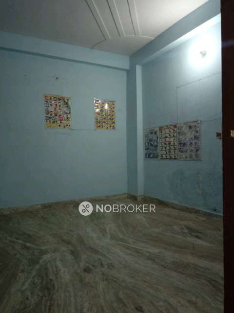 2 BHK Flat In Budhram Apartment  For Sale  In Dayal Bagh Colony