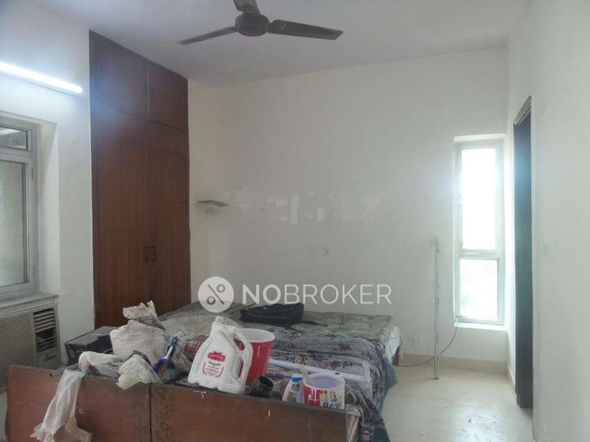 3 BHK Flat In Friends Apartment For Sale  In Patparganj