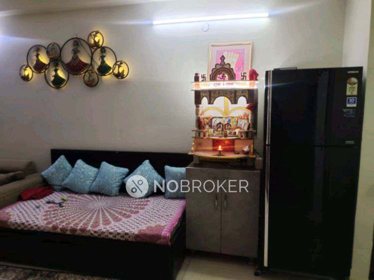 1 BHK Flat In Sbi Tower Noida 121 For Sale  In Sector 121