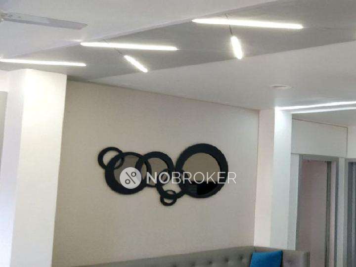 4 BHK Flat In Pushpawati Bldg For Sale  In Kalbadevi