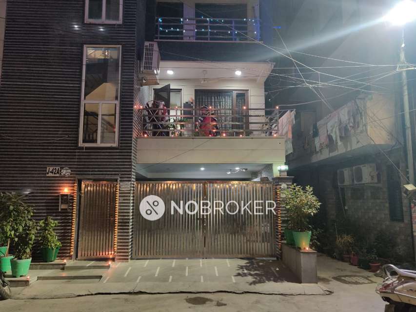 2 BHK Flat In Gg 2 for Rent  In Vikaspuri