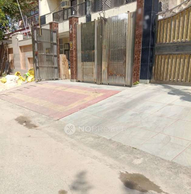 PG for Girls in Sector 66