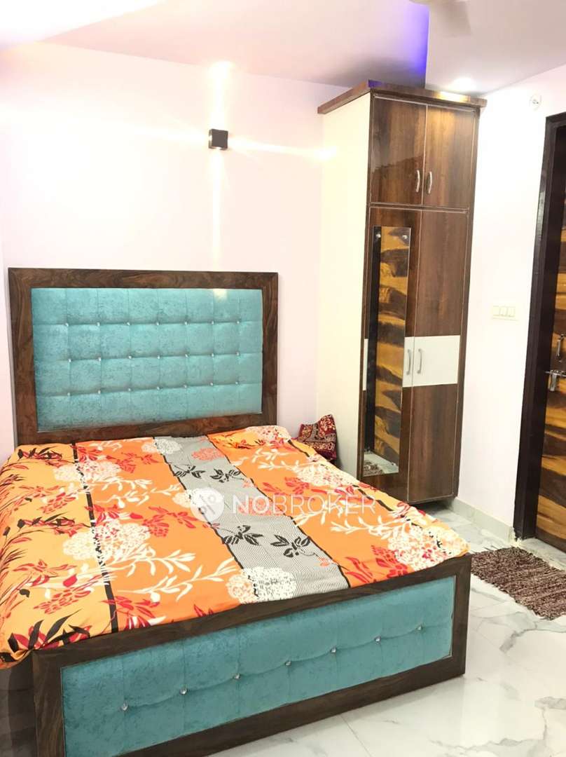 Independent House SHIV DAIRY Rent WITHOUT BROKERAGE Semifurnished 1