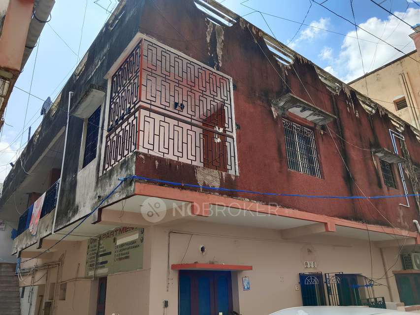 1 BHK Flat In Om Apartment  For Sale  In Chromepet