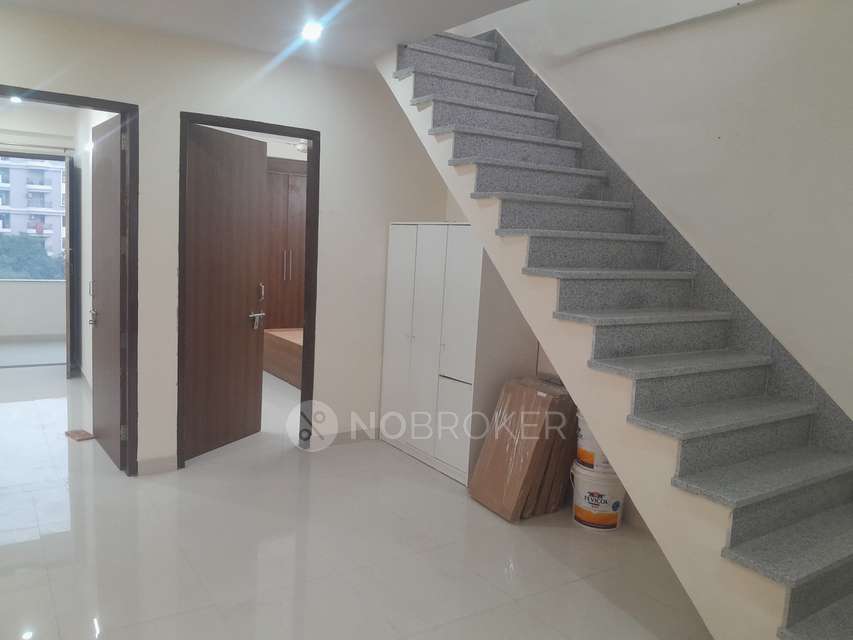 4 BHK House for Rent  In Sector 43