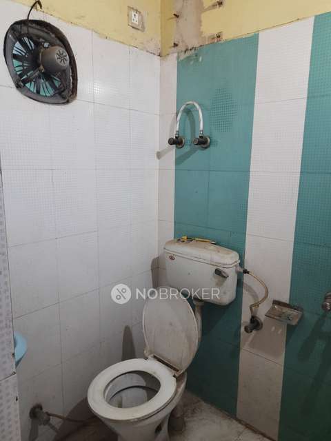 1 BHK Flat In Dda Janta Flats For Sale  In Vivek Vihar