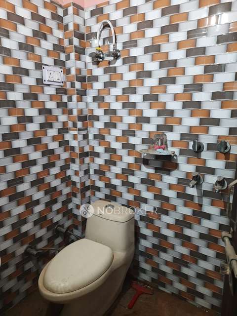 1 BHK Flat In Dda Janta Flats For Sale  In Vivek Vihar