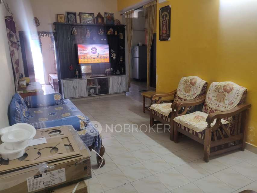 2 BHK Flat In Priya Towers For Sale  In Peerzadiguda