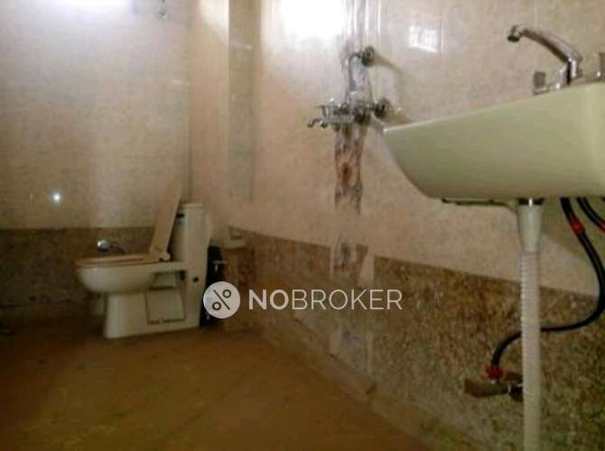 2 BHK Flat In Standalone Building  For Sale  In Tilak Nagar, 