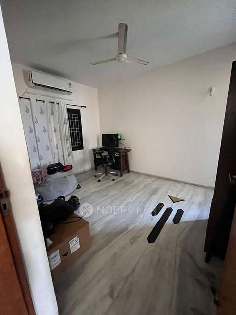 2 BHK Flat In Arattukulam Divya Jyothi  For Sale  In Koramangala