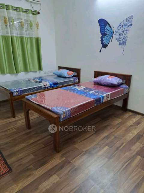 PG for Girls in Thazhambur