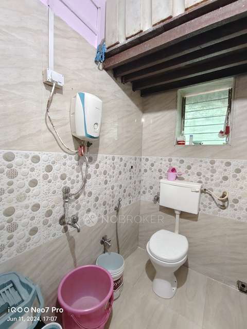 1 BHK Flat In   Datta Niwas Building  For Sale  In Thane West