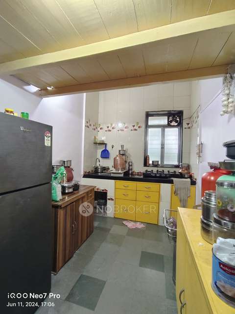 1 BHK Flat In   Datta Niwas Building  For Sale  In Thane West