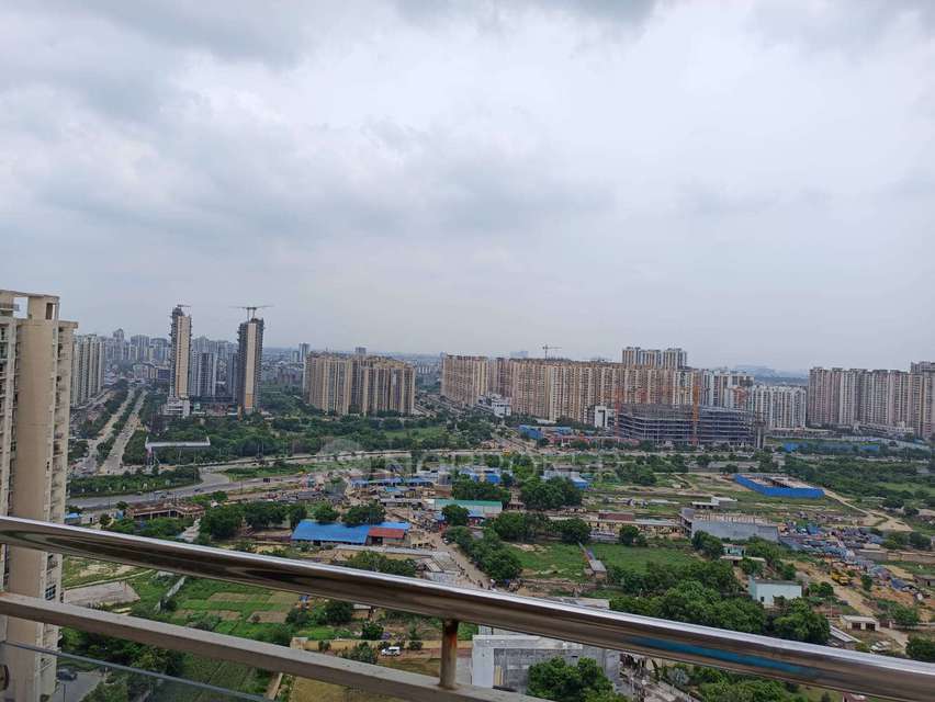 3 BHK Flat In Gaur Saundaryam For Sale  In Iteda