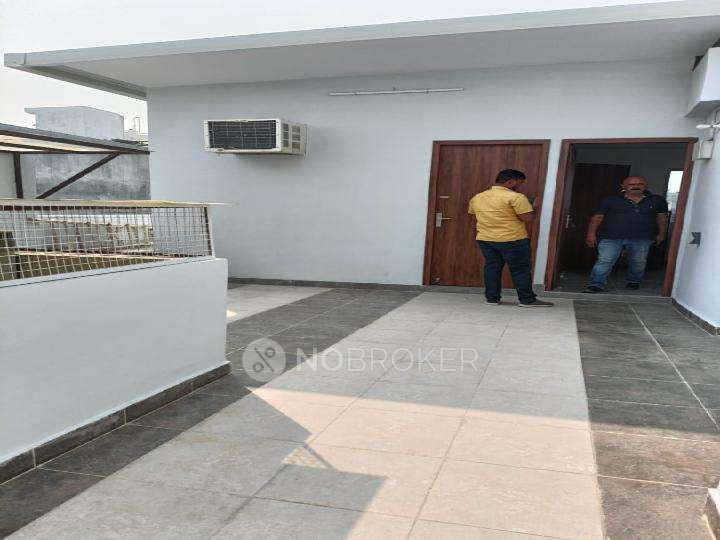 4+ BHK Flat For Sale  In Sushant Lok I 