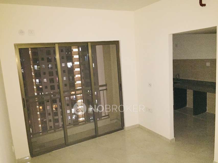 1 BHK Flat In Sunteck West World Phase 2 for Lease  In Naigaon East