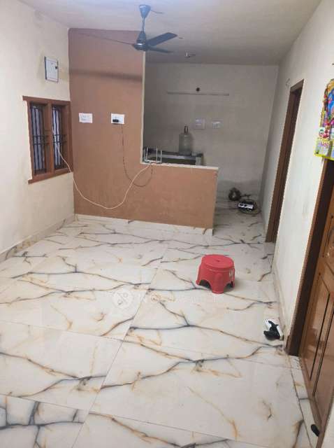 PG for Boys in New Perungalathur