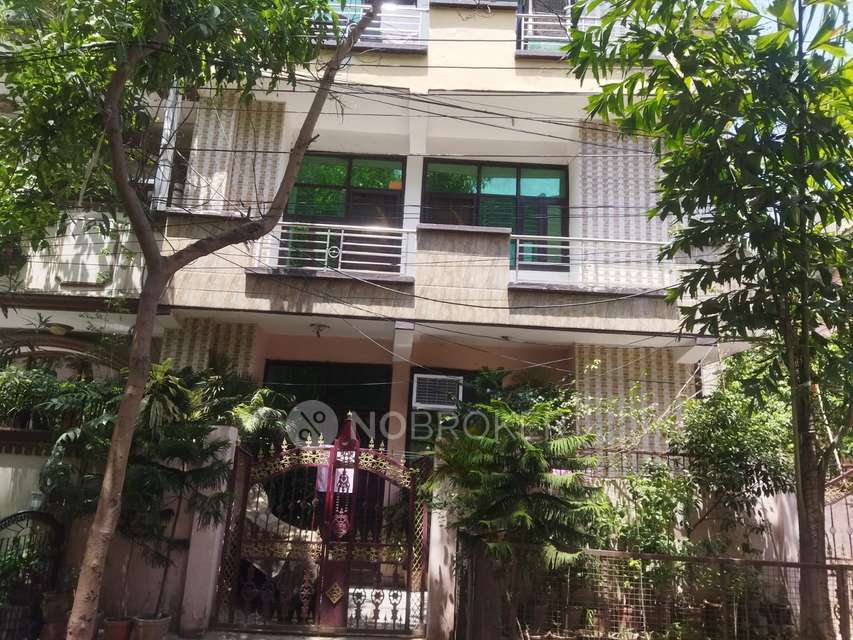 4 BHK Flat In Builder Floor For Sale  In Indirapuram Shakti Khand 4