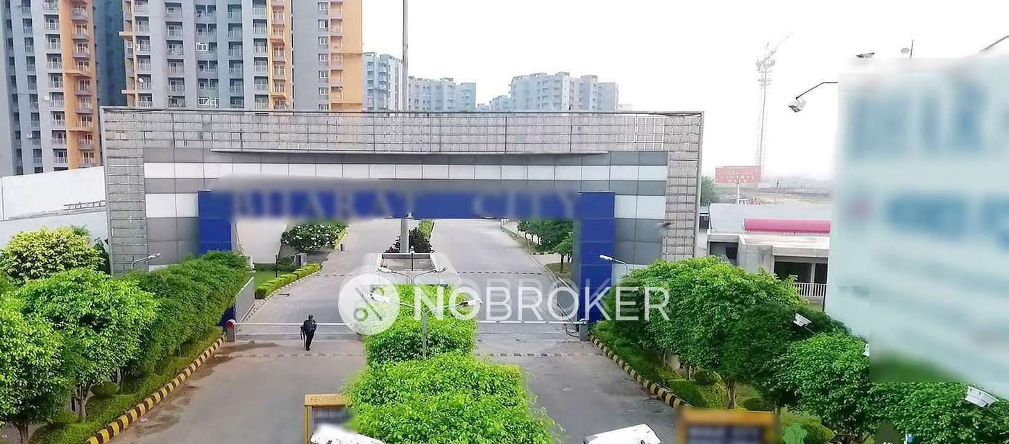 2 BHK Flat In Bharat City Phase 2 For Sale  In  Indraprasth