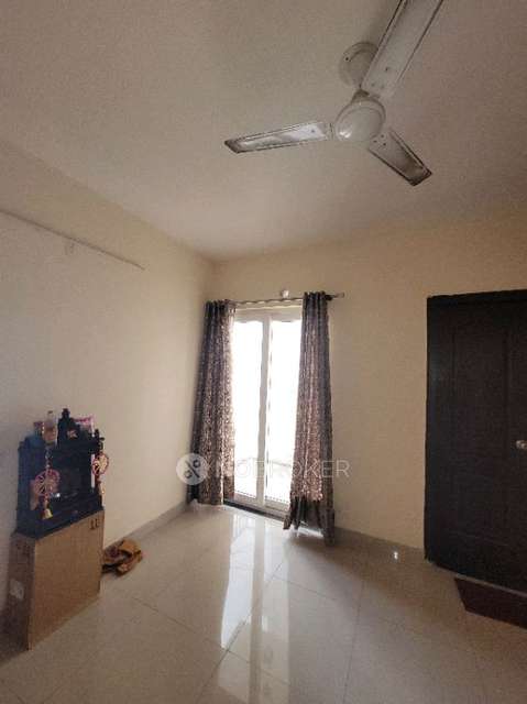 2 BHK Flat In Bharat City Phase 2 For Sale  In  Indraprasth