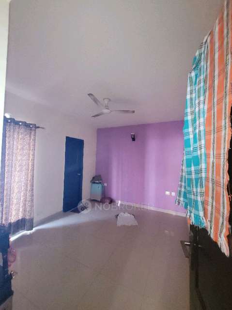 2 BHK Flat In Bharat City Phase 2 For Sale  In  Indraprasth