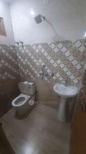 2 BHK Flat In Apartment For Sale  In Shahdara