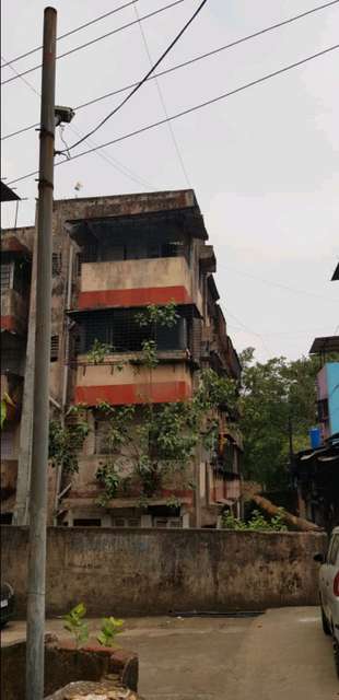2 BHK Flat In Raj Niketan Chs  For Sale  In Ulhasnagar - Iv