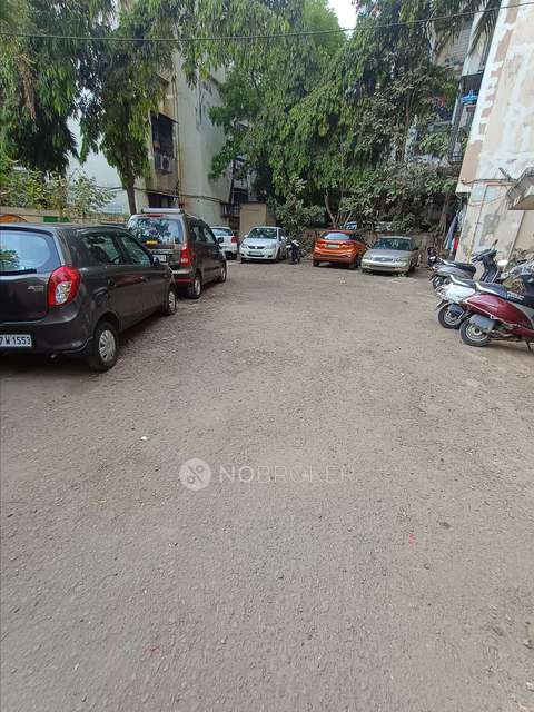 1 BHK Flat In Tirumala Krupa Chs For Sale  In Kandivali West