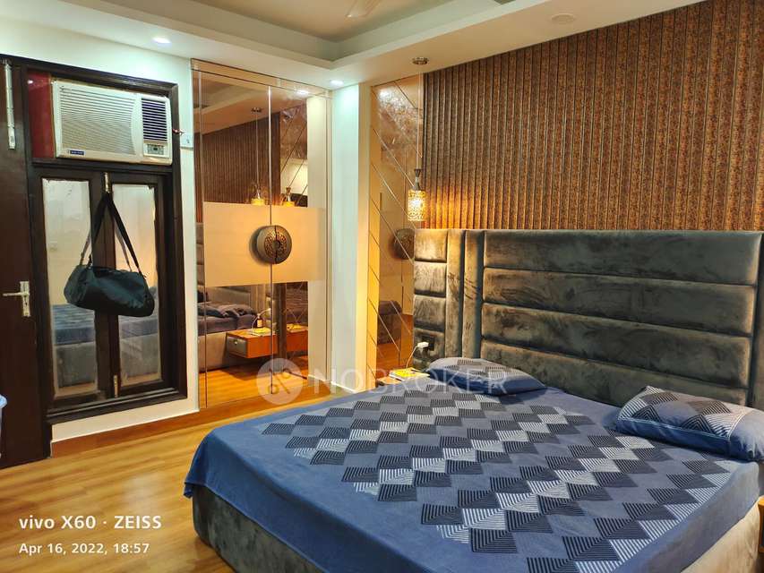 4 BHK Flat In Rajpur Khurd Extention Colony For Sale  In Mahavir Campus, Rajpur Khurd Extension, Chhatarpur