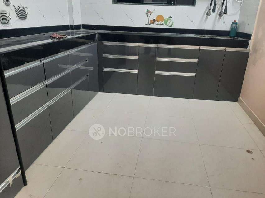 1 BHK Flat In Grand Bay A4 for Rent  In Manjri Bk