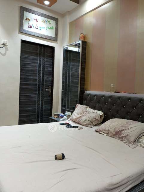 2 BHK Flat In Sheriar Baug For Sale  In Jj Hospital Road