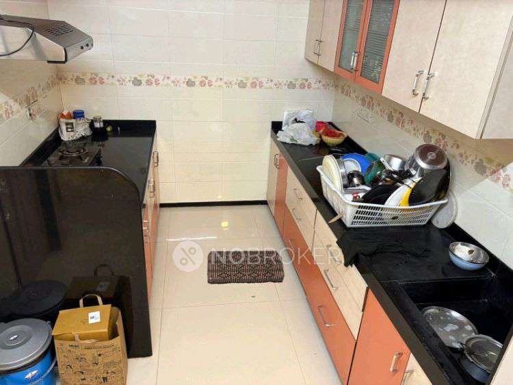 Single Room for Female In 3 BHK  In Saketh Apartment In Ghatkopar East