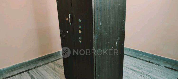 2 BHK Flat In Standalone Building  for Rent  In Naraina 