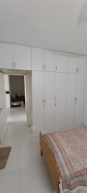 Shared Room for Female In 2 BHK  In Casagrand Royale P In Sholinganallur