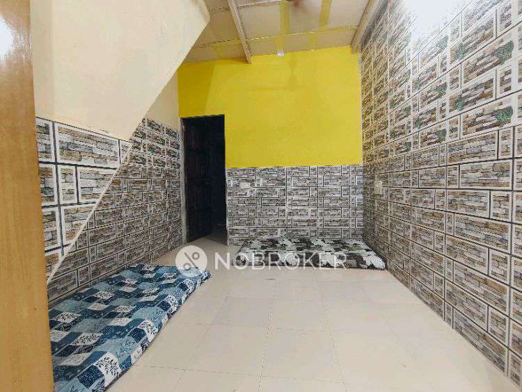 Shared Room for Female In 1 BHK  In Versova