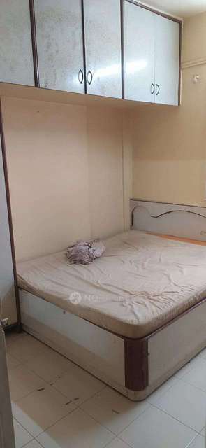 Shared Room for Male In 2 BHK  In Kadambari Apartments In Shukrawar Peth