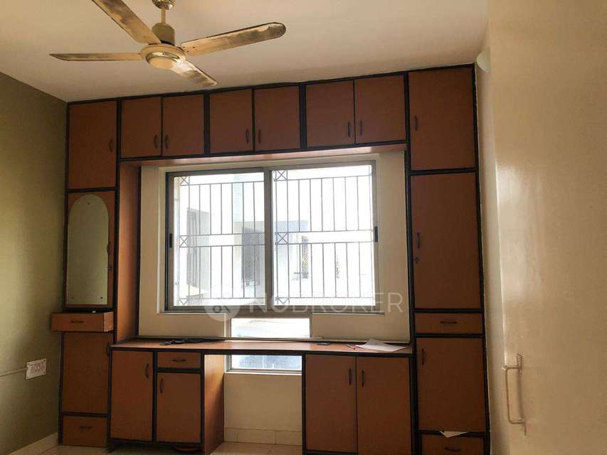 3 BHK Flat In Florida Estate for Rent  In Mundhwa