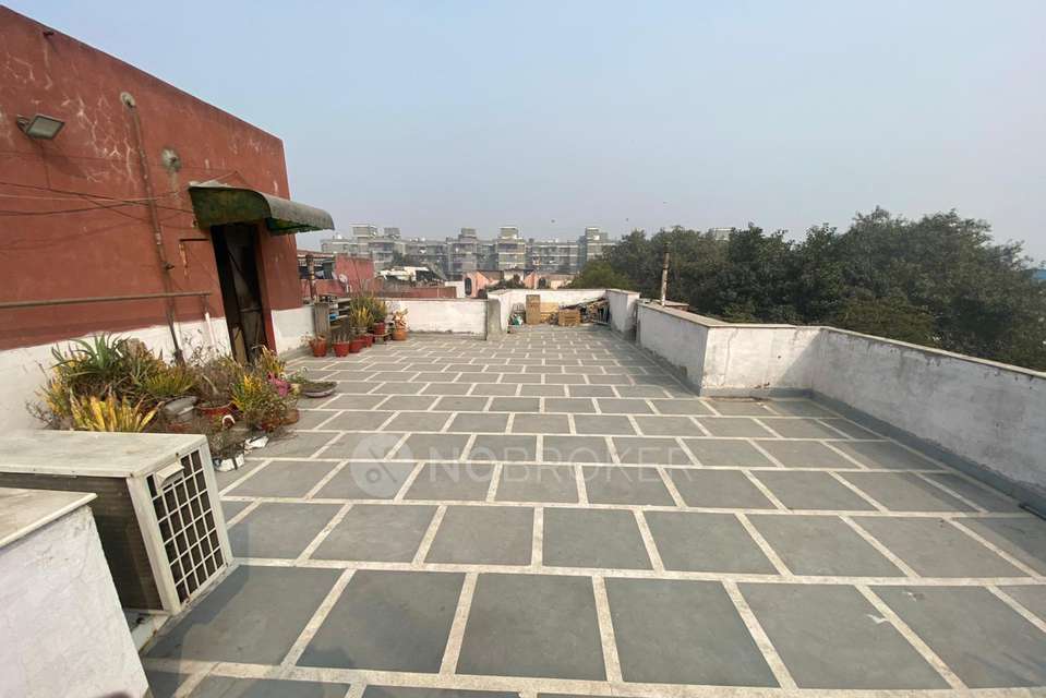 2 BHK Flat In Jaina Apartments  For Sale  In Rohini