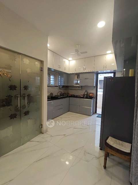 2 BHK Flat In Dara&#39;s Radha Arcade For Sale  In Radha Arcade