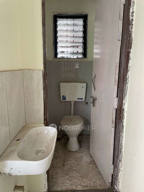 1 BHK Flat In Kishan Chaya for Rent  In Kondhwa Budruk