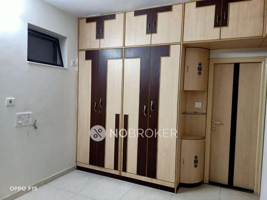 2 BHK Flat In Teakwood Chs For Sale  In Mulund West