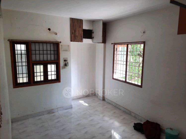 4+ BHK Flat In Vijaybalaji For Sale  In Sri Iyappa Nagar