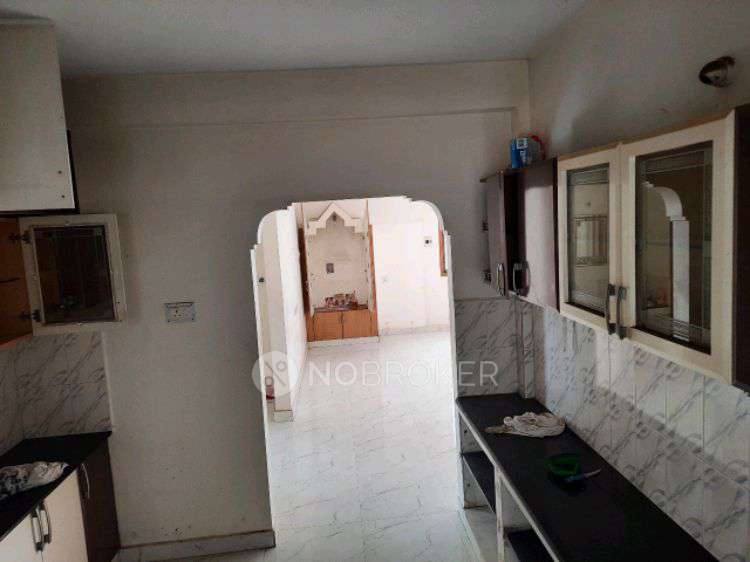 4+ BHK Flat In Vijaybalaji For Sale  In Sri Iyappa Nagar